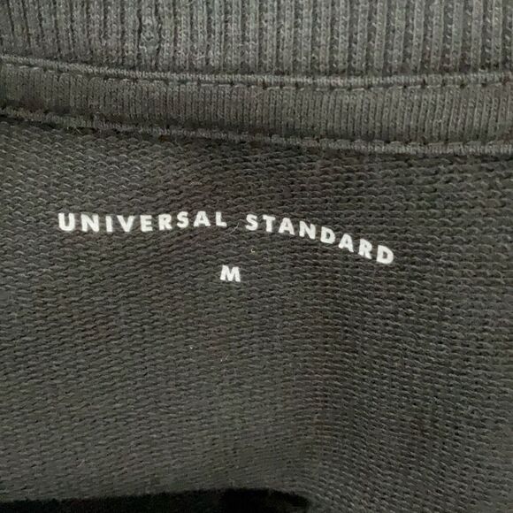 Universal Standard Black High Low Hem Pullover Sweatshirt Size Medium - Picture 3 of 10